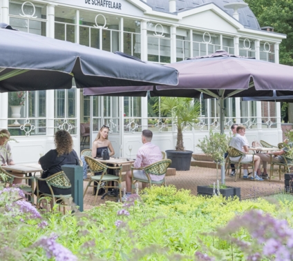 Terras van Oranjerie de Schaffelaar